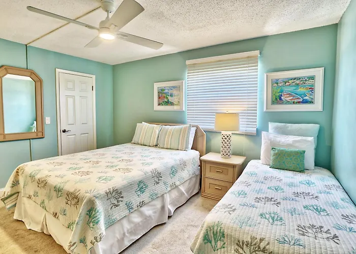 Sea Club #405 - Manatee Zone Clearwater Beach