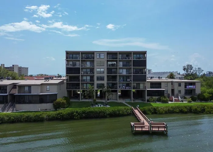 Sea Club #405 - Manatee Zone Holiday home Clearwater Beach